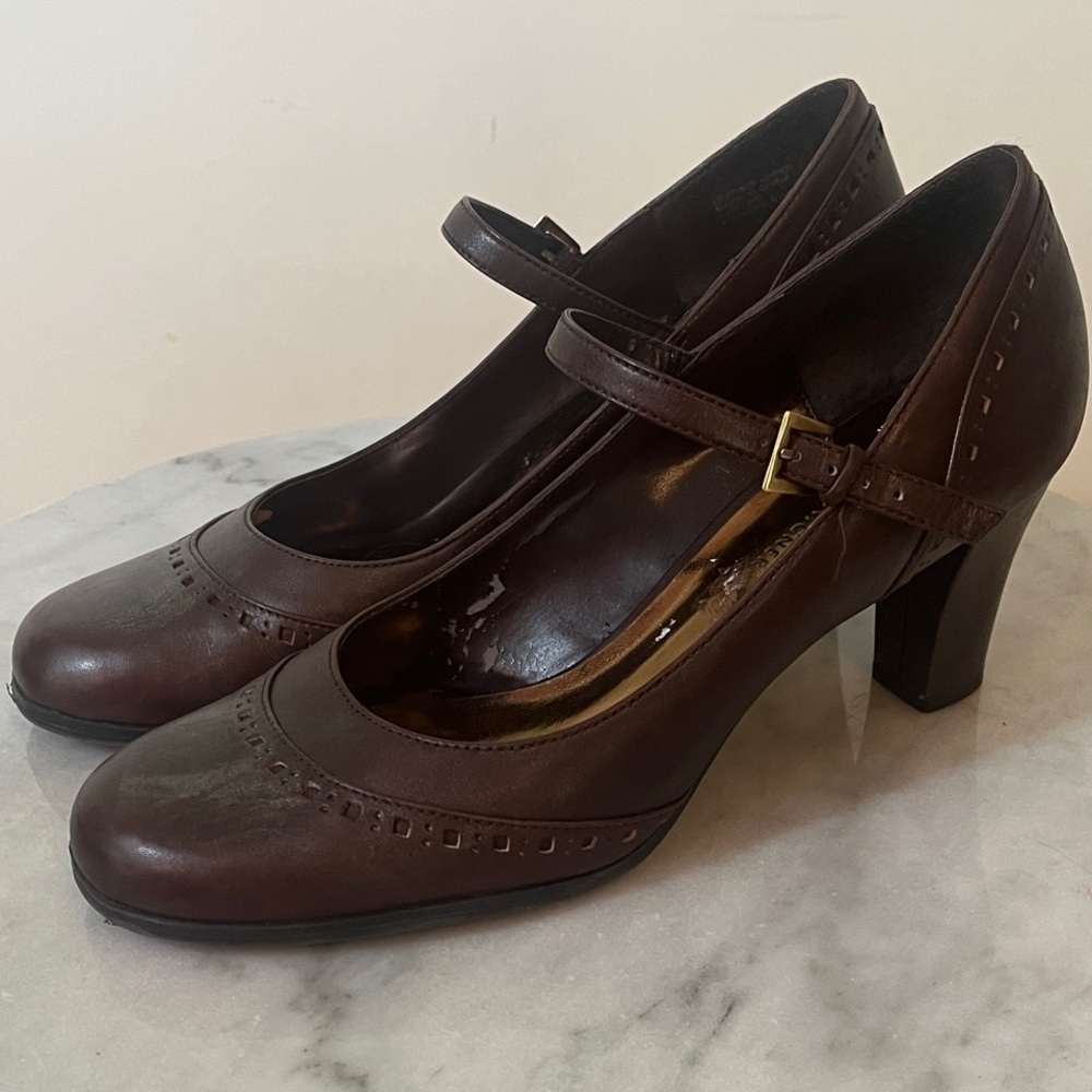 Classy Brown Mary Jane Heels - Picture 12 of 12
